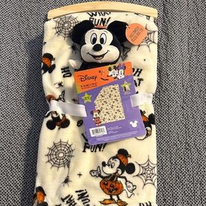 Disney Cream Halloween Mickey Mouse Throw